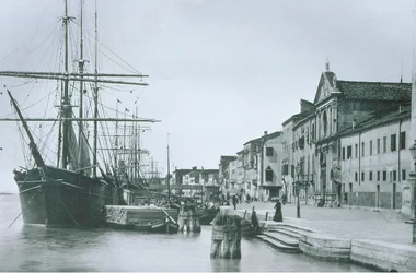 Barca sul Canal Grande